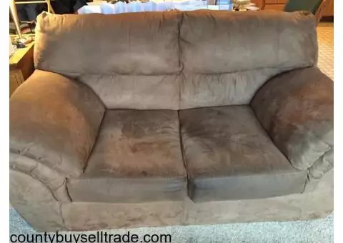 love seat/small couch