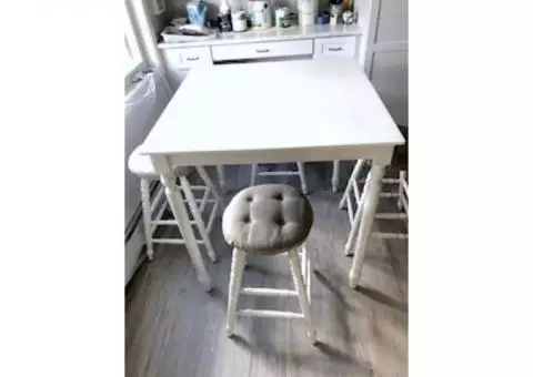 New Counter Height Kitchen Table and Stools